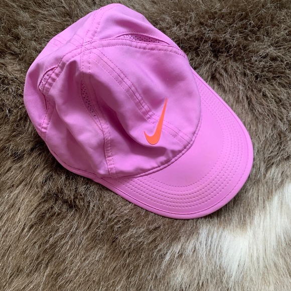 Nike Accessories - **** 3/$25******NIKE WORKOUT HAT Nike Accessories - **** 3/$25******NIKE WORKOUT HAT
